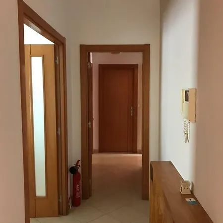 Apartamento Near The Sea アパート エリセイラ